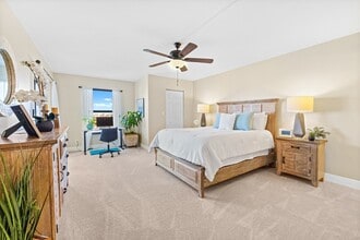 7076 Huntington Ln in Delray Beach, FL - Building Photo - Building Photo