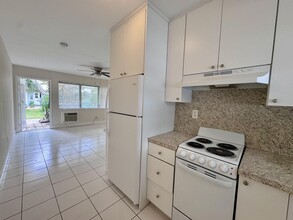 1021 NE 8th Ave in Delray Beach, FL - Building Photo - Building Photo