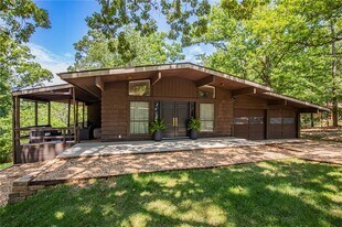 1 Rader Ln in Bella Vista, AR - Building Photo