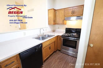 300 S Terrace Ave in Liberty, MO - Building Photo - Building Photo