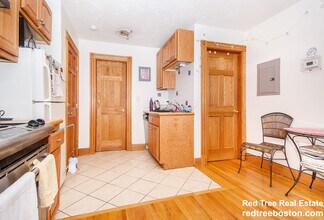 65 Anderson St, Unit 4 in Boston, MA - Foto de edificio - Building Photo