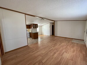 207 Duck Ridge Dr in Pikeville, NC - Building Photo - Building Photo