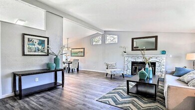 1090 Walnut Woods Ct in San Jose, CA - Building Photo - Building Photo
