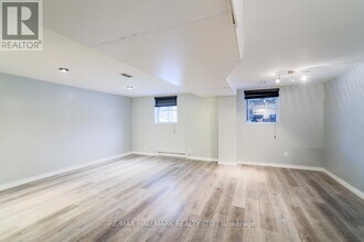 18 Northview Ave in Toronto, ON - Building Photo - Building Photo