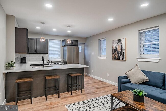 221 W 6th St-Unit -UNIT1 in Wilmington, DE - Building Photo - Building Photo