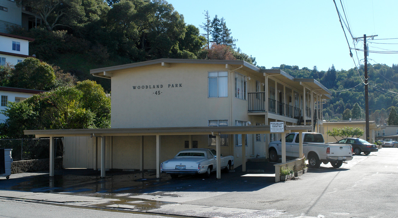 Woodland Park Apartments in San Rafael, CA - Building Photo