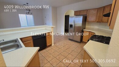 4009 Willowbrook Pl NW in Albuquerque, NM - Building Photo - Building Photo