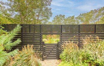 36 Chatfields Ridge Rd in East Hampton, NY - Building Photo - Building Photo