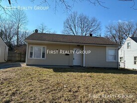 415 Alexander Dr in Dayton, OH - Building Photo