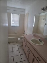 543 Dove Ct in Kissimmee, FL - Building Photo - Building Photo