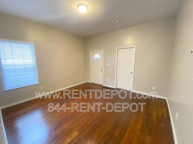 654 E Maryland St in Evansville, IN - Building Photo - Building Photo