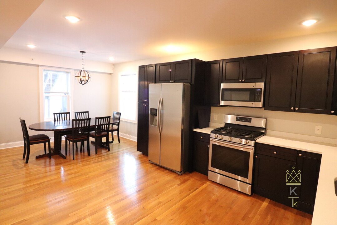 214 Westville St, Unit #2 in Boston, MA - Building Photo