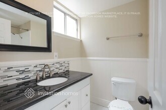 6091 Mirada Pl in Highland, CA - Foto de edificio - Building Photo