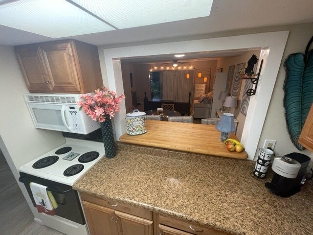 1901 Indian River Blvd, Unit C209 in Vero Beach, FL - Building Photo - Building Photo