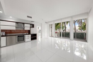 101 Ocean Dr in Miami Beach, FL - Building Photo