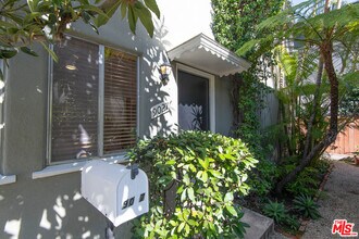 9025 Rangely Ave in West Hollywood, CA - Building Photo - Building Photo