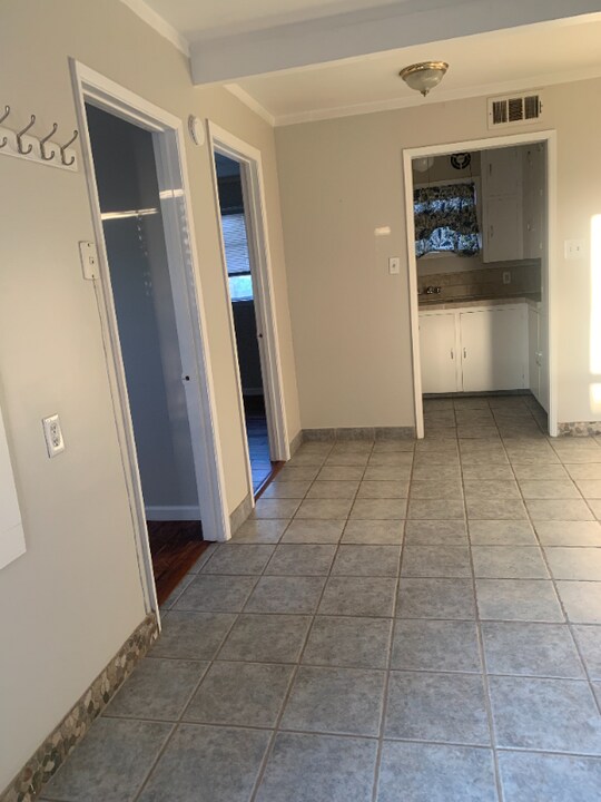 1390 W 15th St in Upland, CA - Building Photo