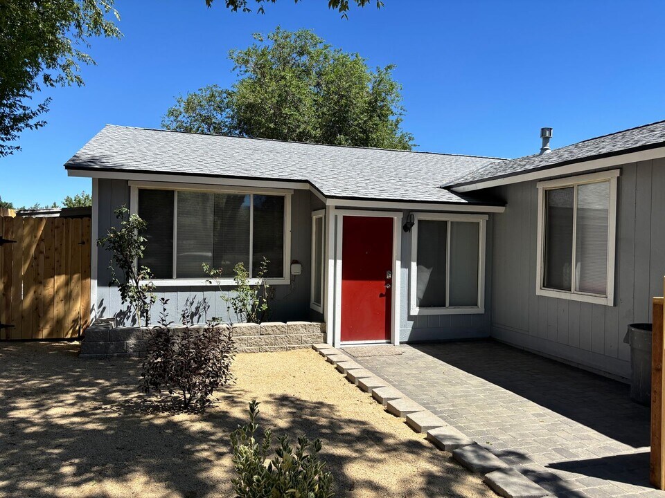 3831 W 7th St in Reno, NV - Building Photo