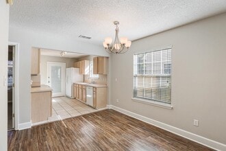 5079 Mint Hill Ct in Tallahassee, FL - Building Photo - Building Photo