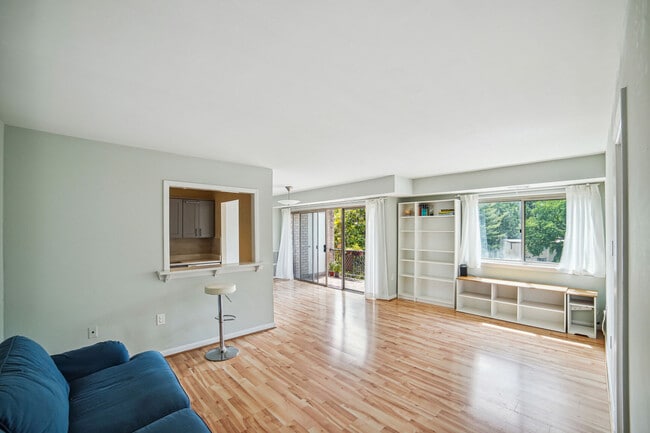 12200 Braxfield Ct in Rockville, MD - Building Photo - Building Photo