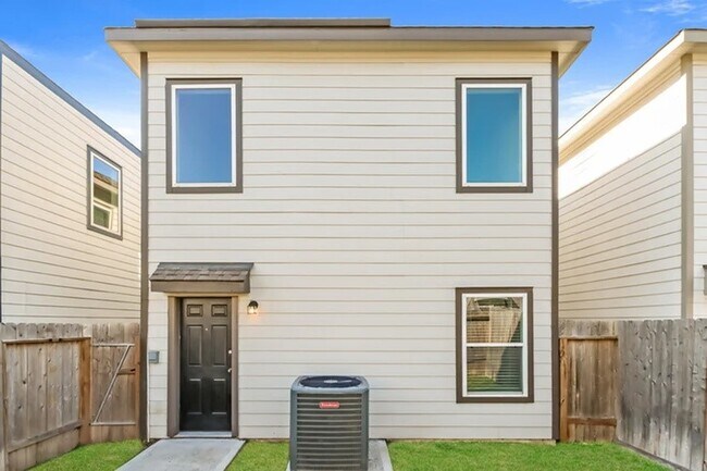 property at 15322 Estrella Rd W