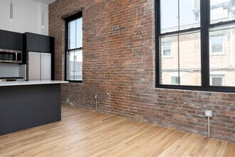 10 Commerce St in Norwalk, CT - Building Photo - Building Photo