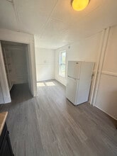 7 Balsam Ave in Troy, NY - Foto de edificio - Building Photo