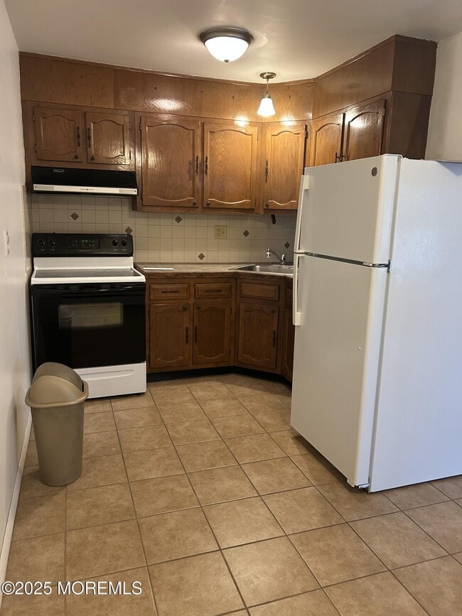 17 D Cambridge Cir in Manchester Township, NJ - Foto de edificio - Building Photo