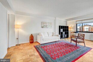 5410 Connecticut Ave NW in Washington, DC - Building Photo