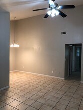 4703 SW 67th Terrace in Gainesville, FL - Building Photo - Building Photo