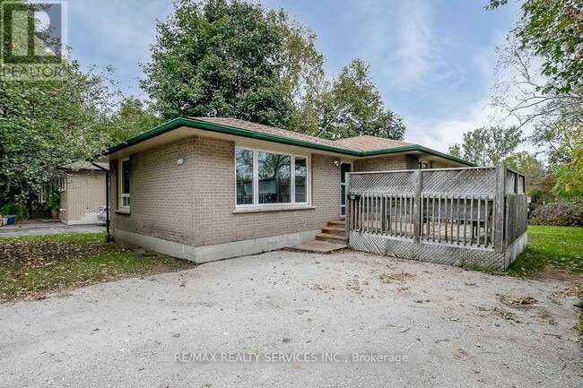 property at 41 MacLaren Ave