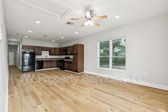 3701 Derbigny St in Metairie, LA - Building Photo - Building Photo