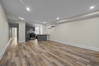 2539 Saint Paul St, Unit Second Flr in Baltimore, MD - Building Photo - Building Photo