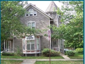 Bartonbrook U of M Student Housing in Ann Arbor, MI - Building Photo - Building Photo