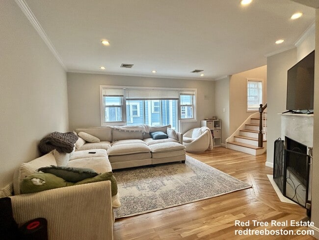 property at 329 W 4th St