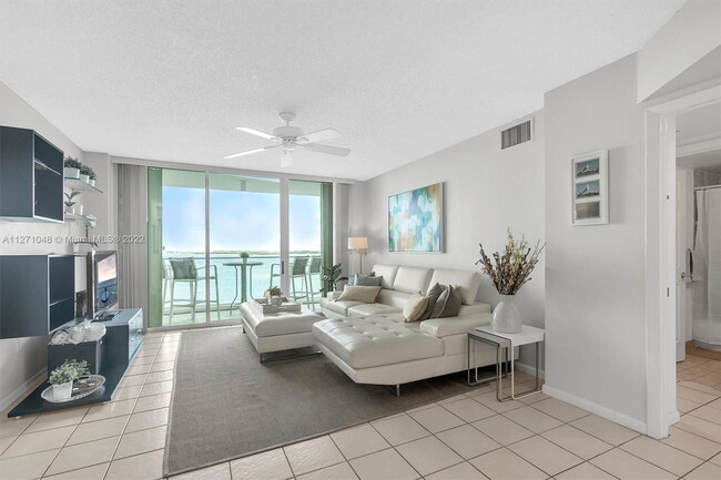 property at 800 Claughton Island Dr
