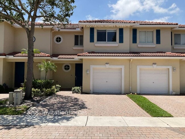 property at 2817 S Evergreen Cir