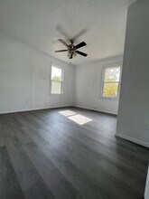 939 N Brown Ave in Springfield, MO - Building Photo - Building Photo