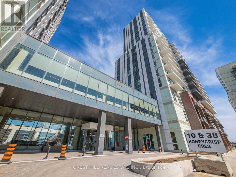 38-938 Honeycrisp Cres in Vaughan, ON - Building Photo