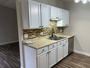 992 Langtry Ct in Elgin, IL - Building Photo - Building Photo