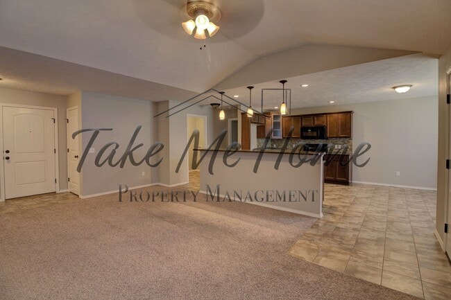 860 E Purple Martin St in Nixa, MO - Building Photo - Building Photo