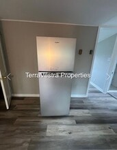 376 S Hook Rd in Pennsville Township, NJ - Building Photo - Building Photo