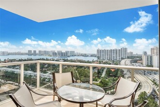 19111 Collins Ave, Unit 1804 in Sunny Isles Beach, FL - Building Photo - Building Photo