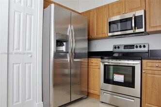 2826 SE 16th Pl in Homestead, FL - Building Photo - Building Photo