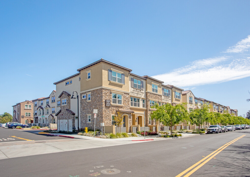 Granite Ridge Apartments in Fremont, CA - Building Photo