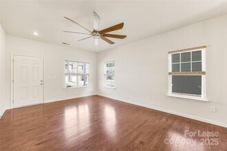 15235 Wrights Crossing Dr in Charlotte, NC - Building Photo - Building Photo