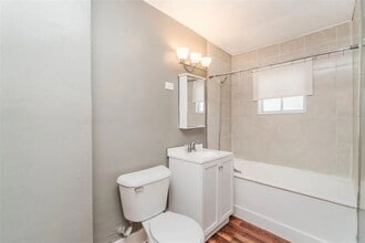 424 Oaklawn Ave in Waterloo, IA - Building Photo - Building Photo