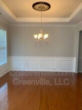 205 Silver Hawk Dr in Duncan, SC - Building Photo - Building Photo