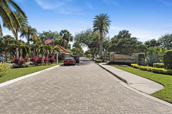 5751 Camino Del Sol in Boca Raton, FL - Building Photo - Building Photo