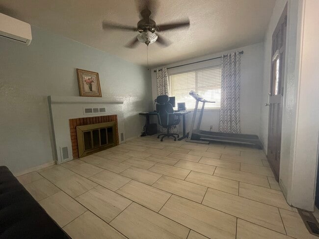 2112 Garcia St NE in Albuquerque, NM - Building Photo - Building Photo